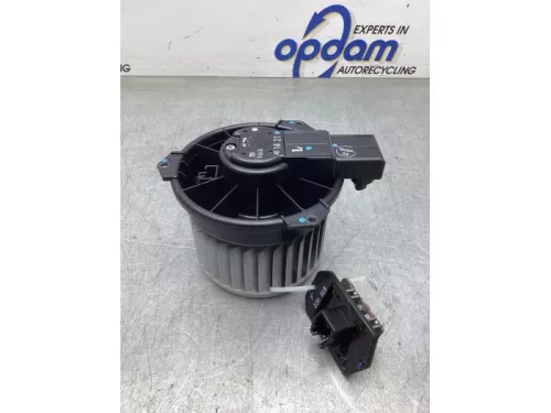 Kachel Ventilatiemotor-8135112