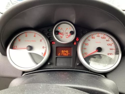 Kilometerteller KM-8126851