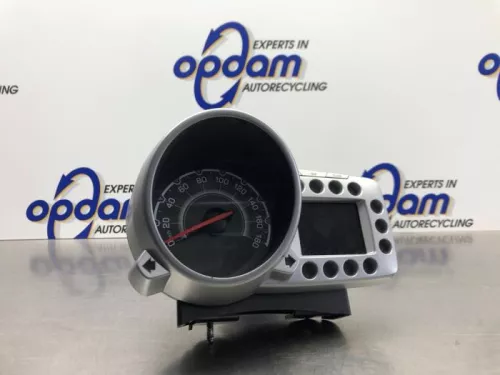 Kilometerteller KM-8206281