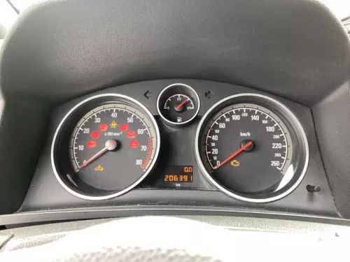 Kilometerteller KM-8207878