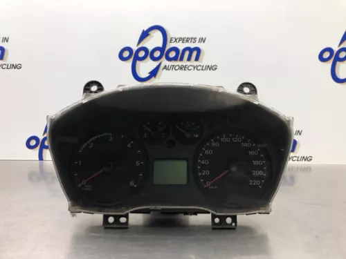 Kilometerteller KM-8236956