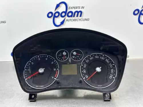 Kilometerteller KM-8302482