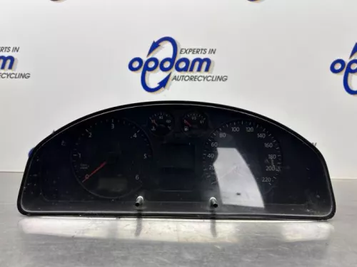 Kilometerteller KM-8310699