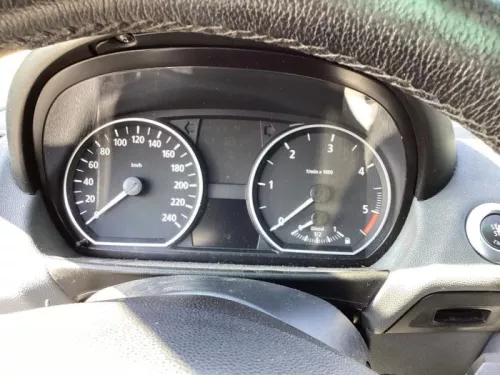 Kilometerteller KM-8306813