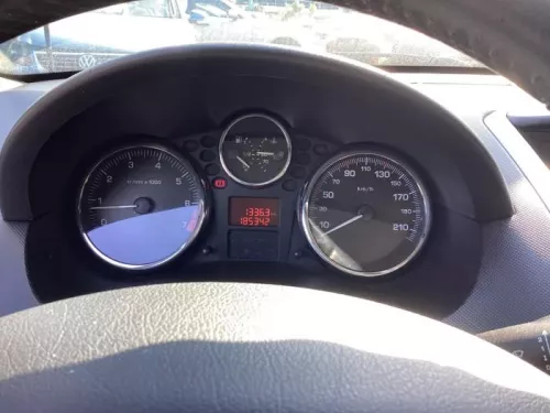 Kilometerteller KM-8325985