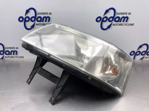 Koplamp links-8254358