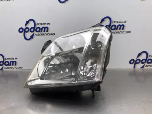 Koplamp links-8228022