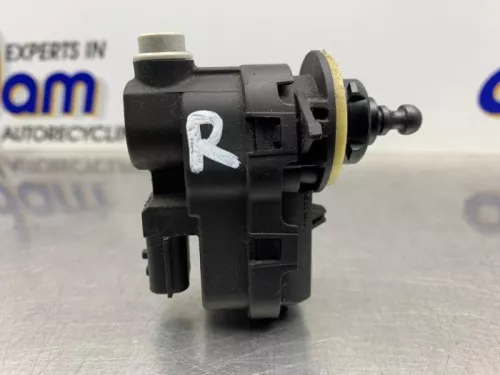 Koplampmotor-8139102