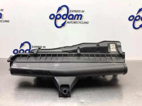 Luchtfilterhuis-8206120