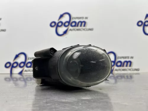 Mistlamp links-voor-8280159