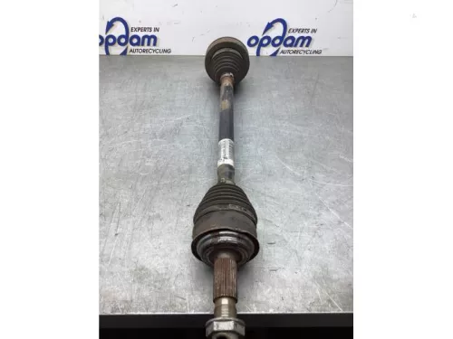 Aandrijfas links-achter Mercedes a6393502310 711680