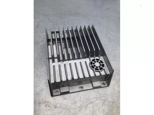 Radio versterker-7748127