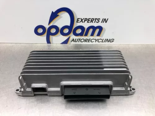 Radio versterker-8199579