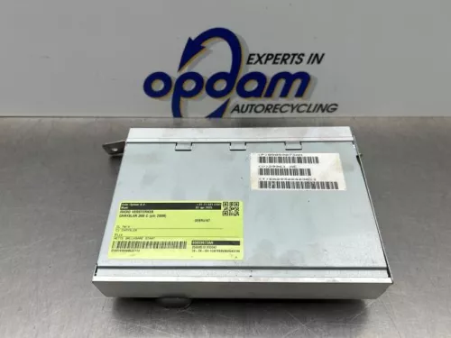 Radio versterker-8301318