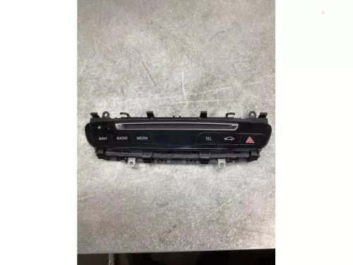 Radiobedienings paneel-8157651