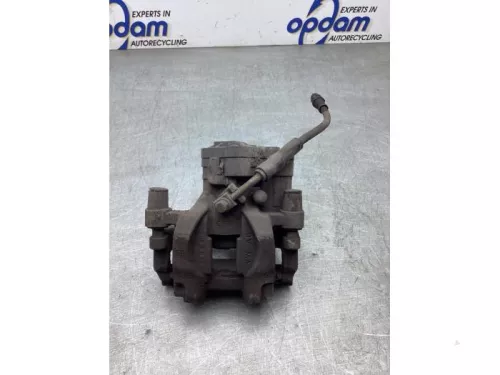 Remklauw (Tang) links-achter-8316524