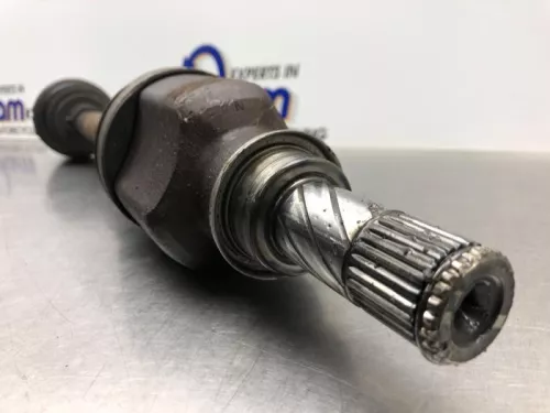 Aandrijfas links-voor Renault 8200618501 jh3172