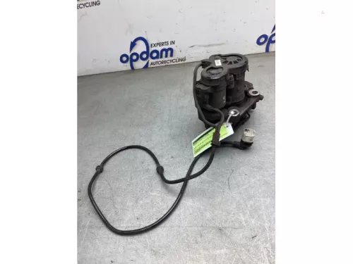 Remklauw (Tang) rechts-achter-8140546