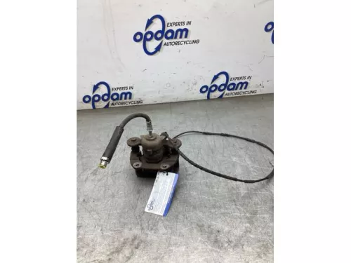 Remklauw (Tang) rechts-achter-8208257