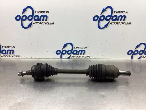 Aandrijfas links-voor Mercedes a1683701572 722700