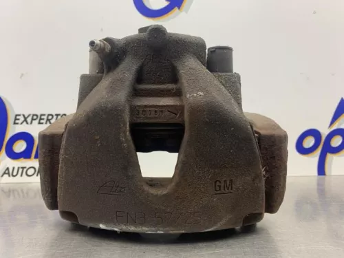 Remklauw (Tang) rechts-voor-8185131