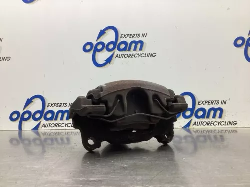 Remklauw (Tang) rechts-voor-8104933