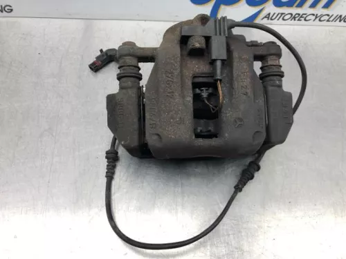 Remklauw (Tang) rechts-voor-7619851