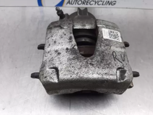 Remklauw (Tang) rechts-voor-7877119