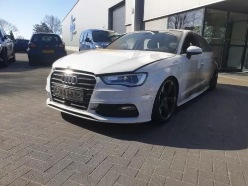 Aandrijfas links-voor Audi  qrl