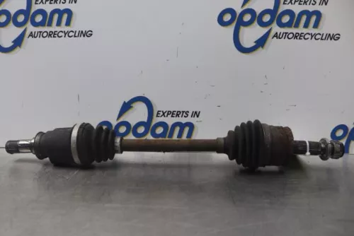 Aandrijfas links-voor Mitsubishi  mn902960