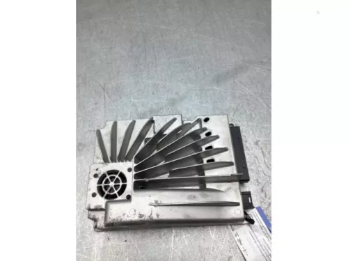 Radio versterker-8282811