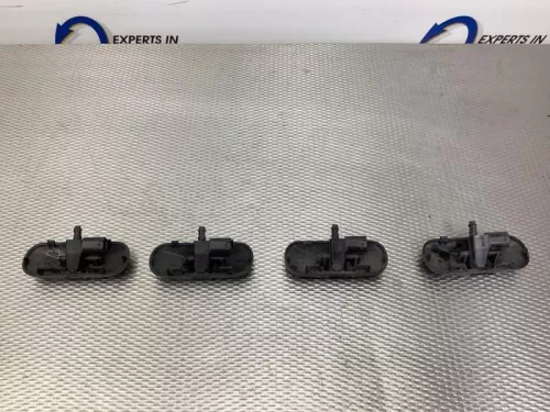 Ruitensproeier voor-