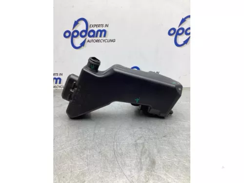 Ruitensproeiertank voor-7925943