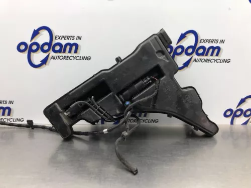 Ruitensproeiertank voor-8081174