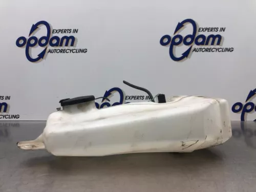 Ruitensproeiertank voor-8239553