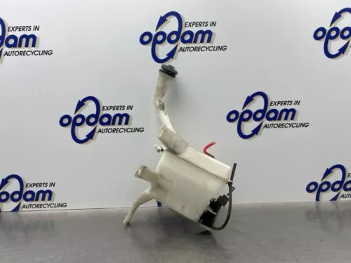 Ruitensproeiertank voor-8300918