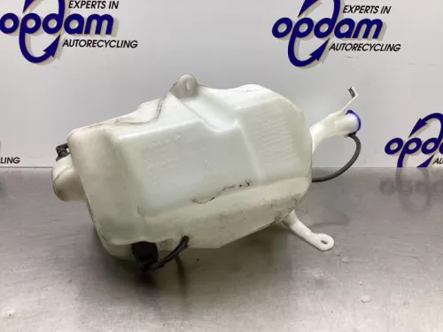 Ruitensproeiertank voor-8162774