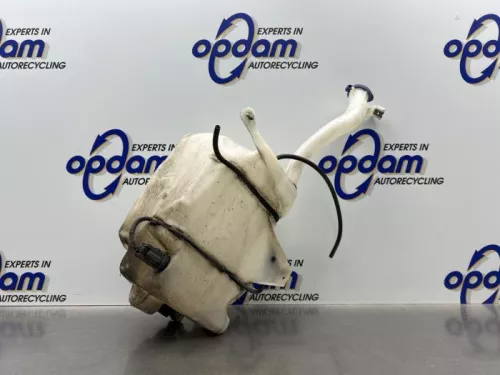 Ruitensproeiertank voor-8260013