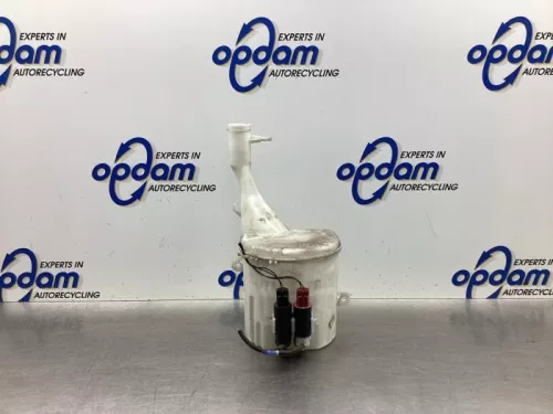 Ruitensproeiertank voor-8040477