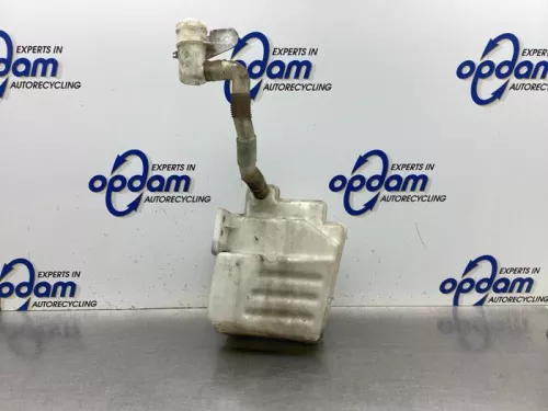 Ruitensproeiertank voor-8103731