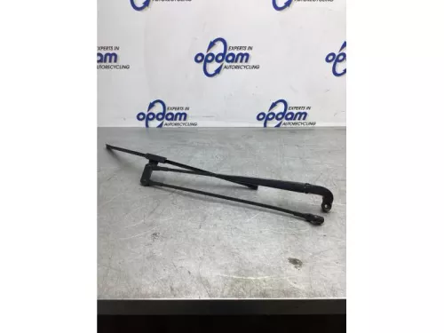 Ruitenwisserarm voor-8061693