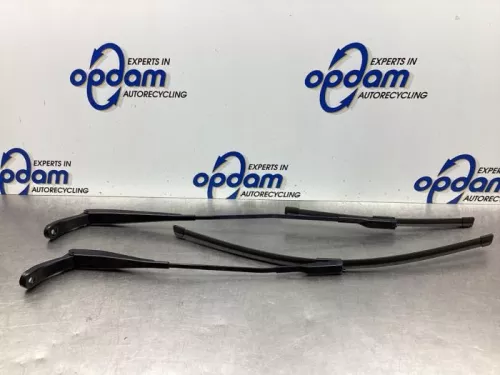 Ruitenwisserarm voor-7928022