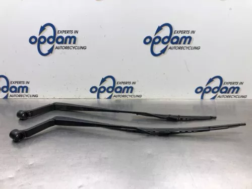 Ruitenwisserarm voor-8099264