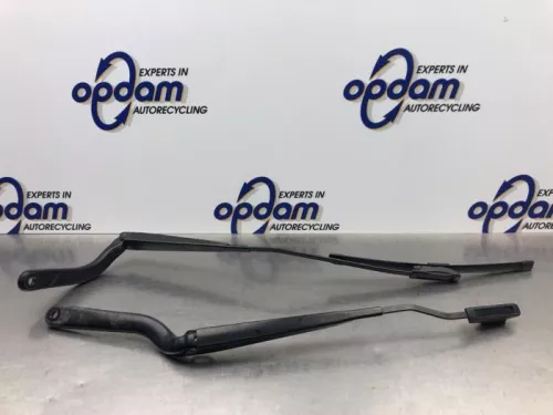 Ruitenwisserarm voor-8029062