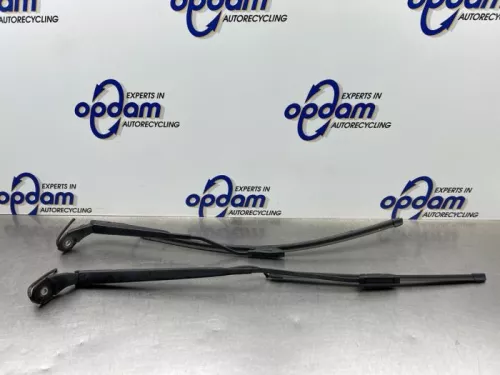 Ruitenwisserarm voor-8170729