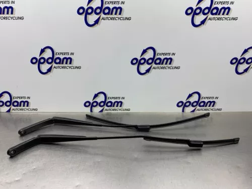 Ruitenwisserarm voor-8255120