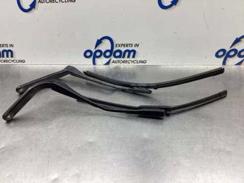 Ruitenwisserarm voor-7349030