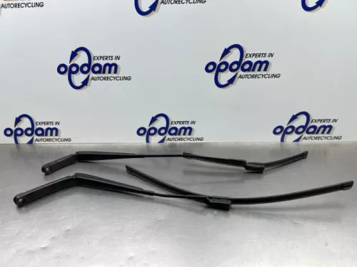 Ruitenwisserarm voor-8179334