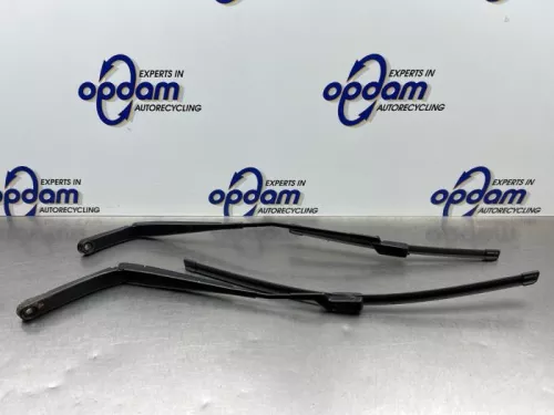 Ruitenwisserarm voor-8218362