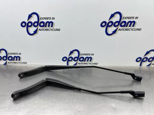 Ruitenwisserarm voor-8271688